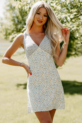 Poppy Parade Sleeveless Floral Mini Dress (Lavender)