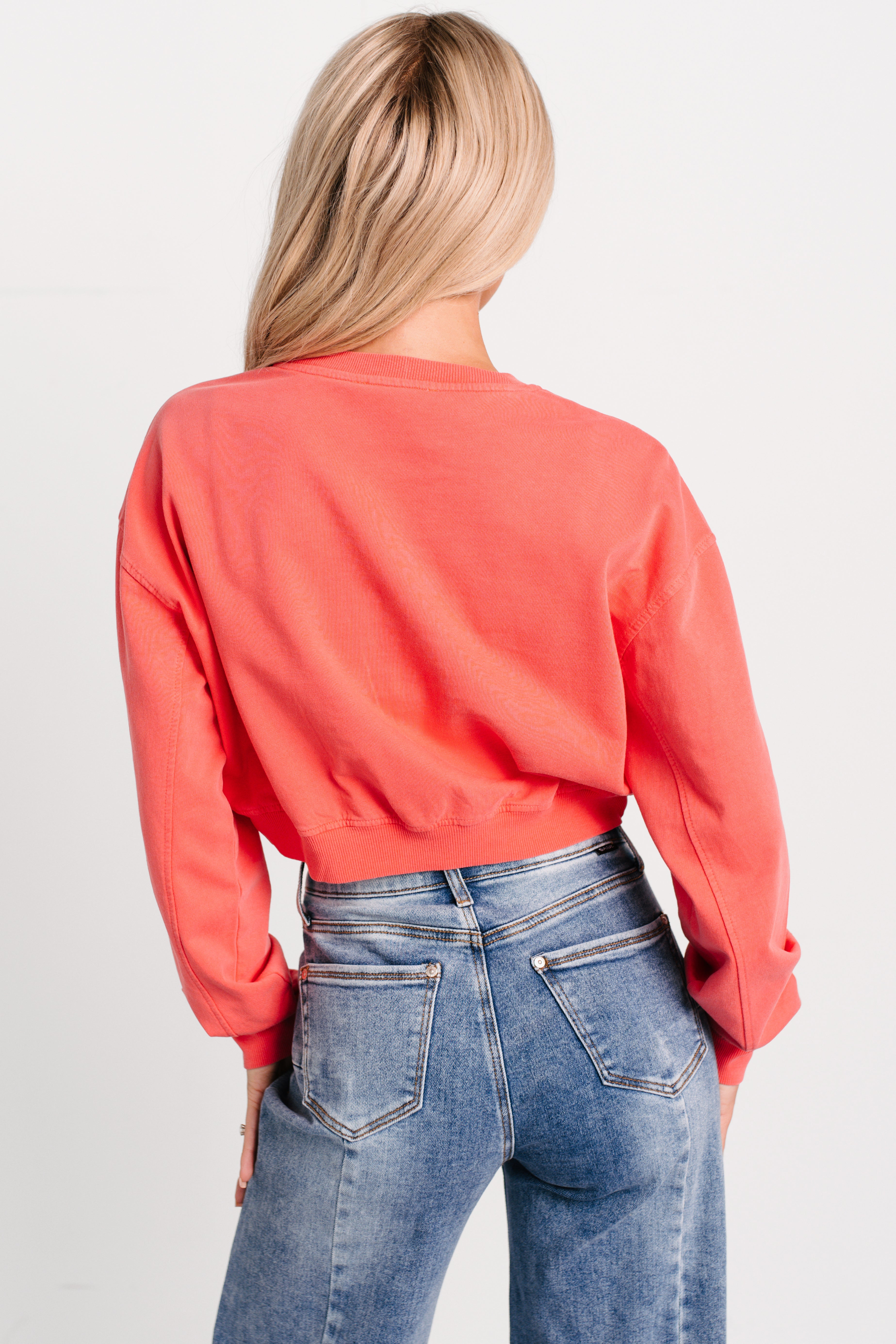 Chill Charm Long Sleeve Cropped Sweatshirt (Coral)