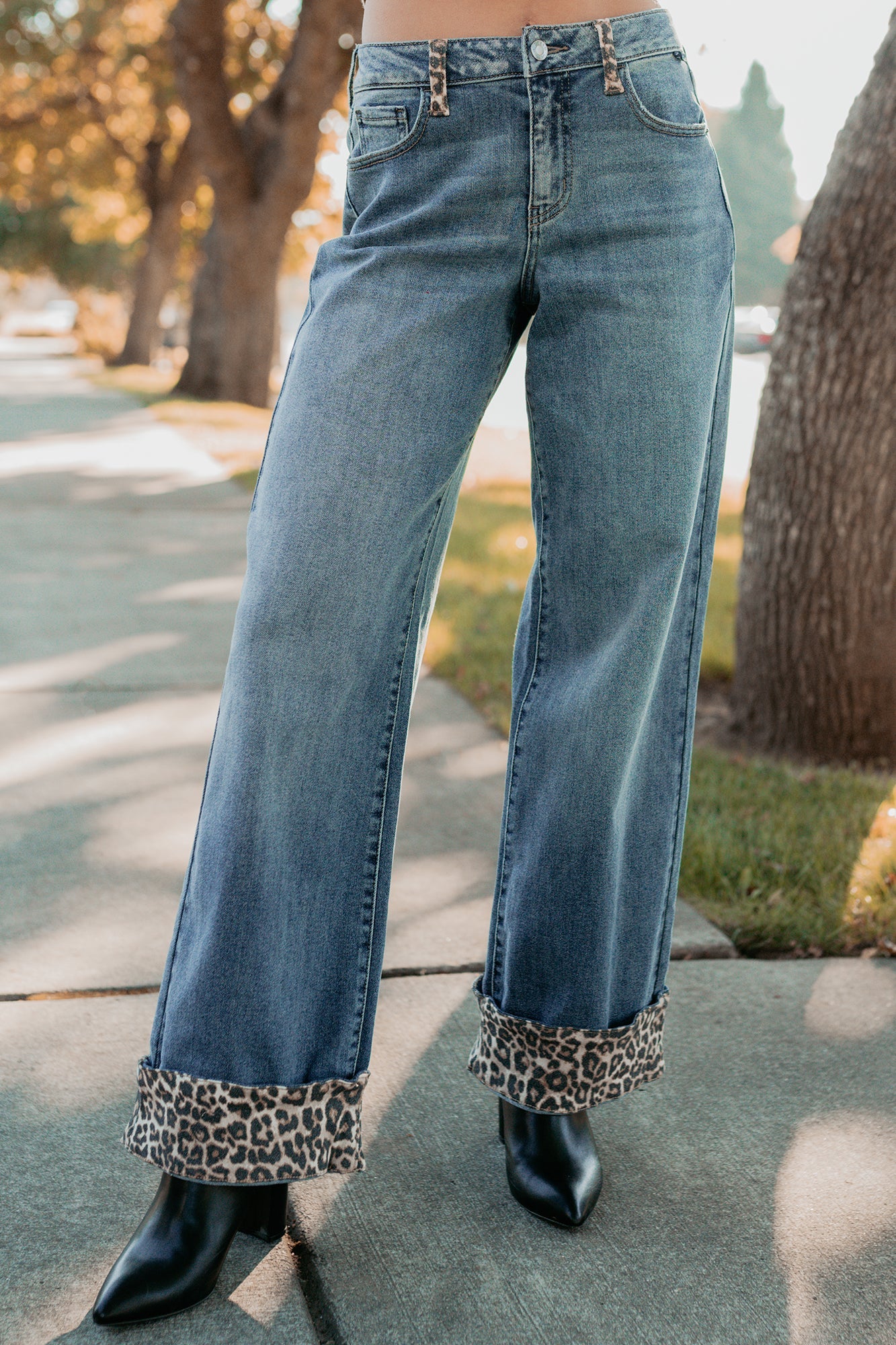 Macy Wide Leg Leopard Cuff Cello Jeans (Medium Tint)