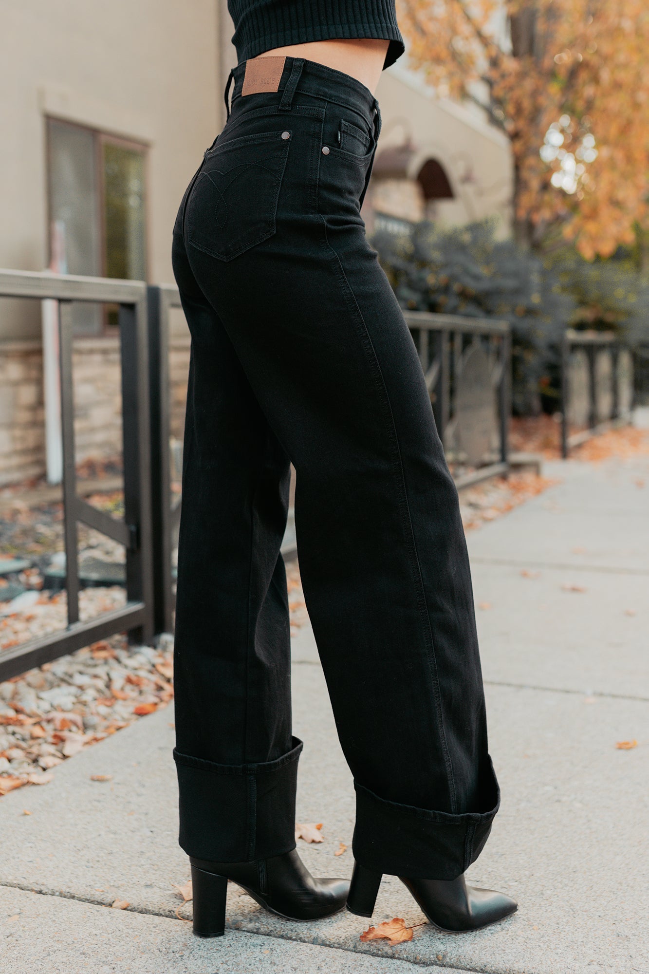 Mara Wide Leg Cuffed Judy Blue Stretchy Jeans (Black)