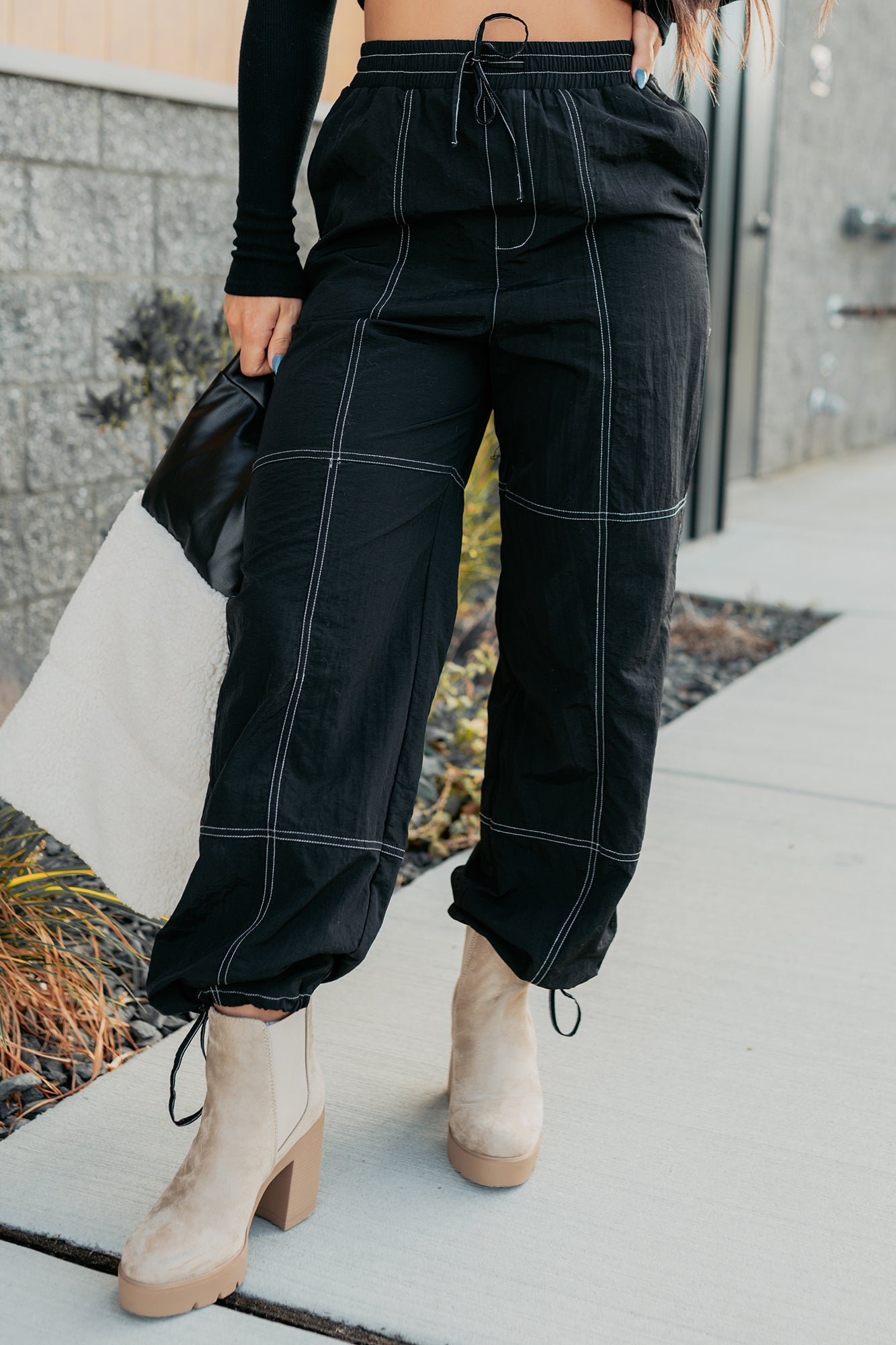 No Plot Needed Parachute Jogger Pants (Black)