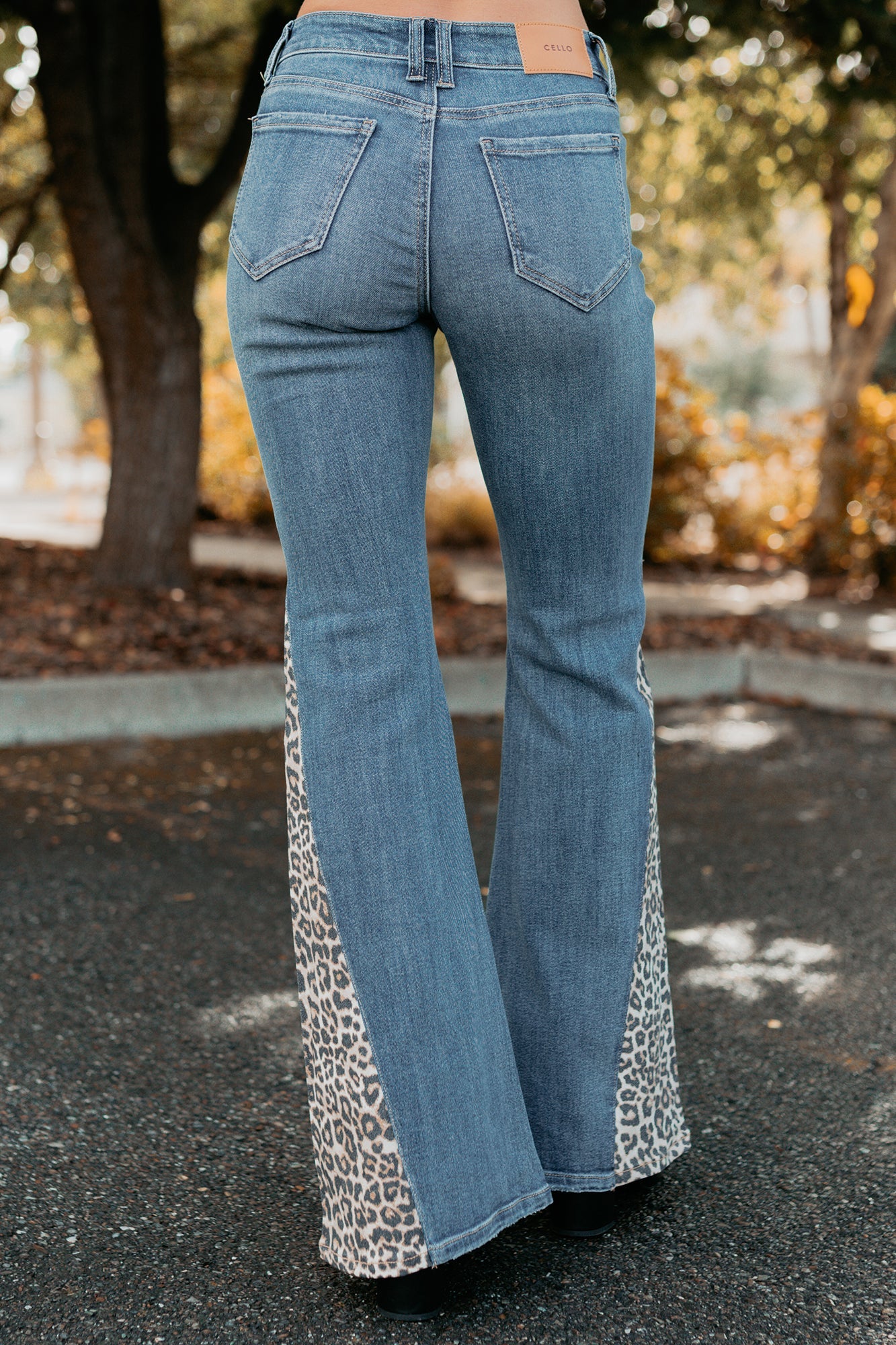 Jaden Leopard Detail Flare Cello Jeans (Medium Tint)