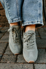 Chase The Wins Lace-Up Mesh Sneakers (Green)