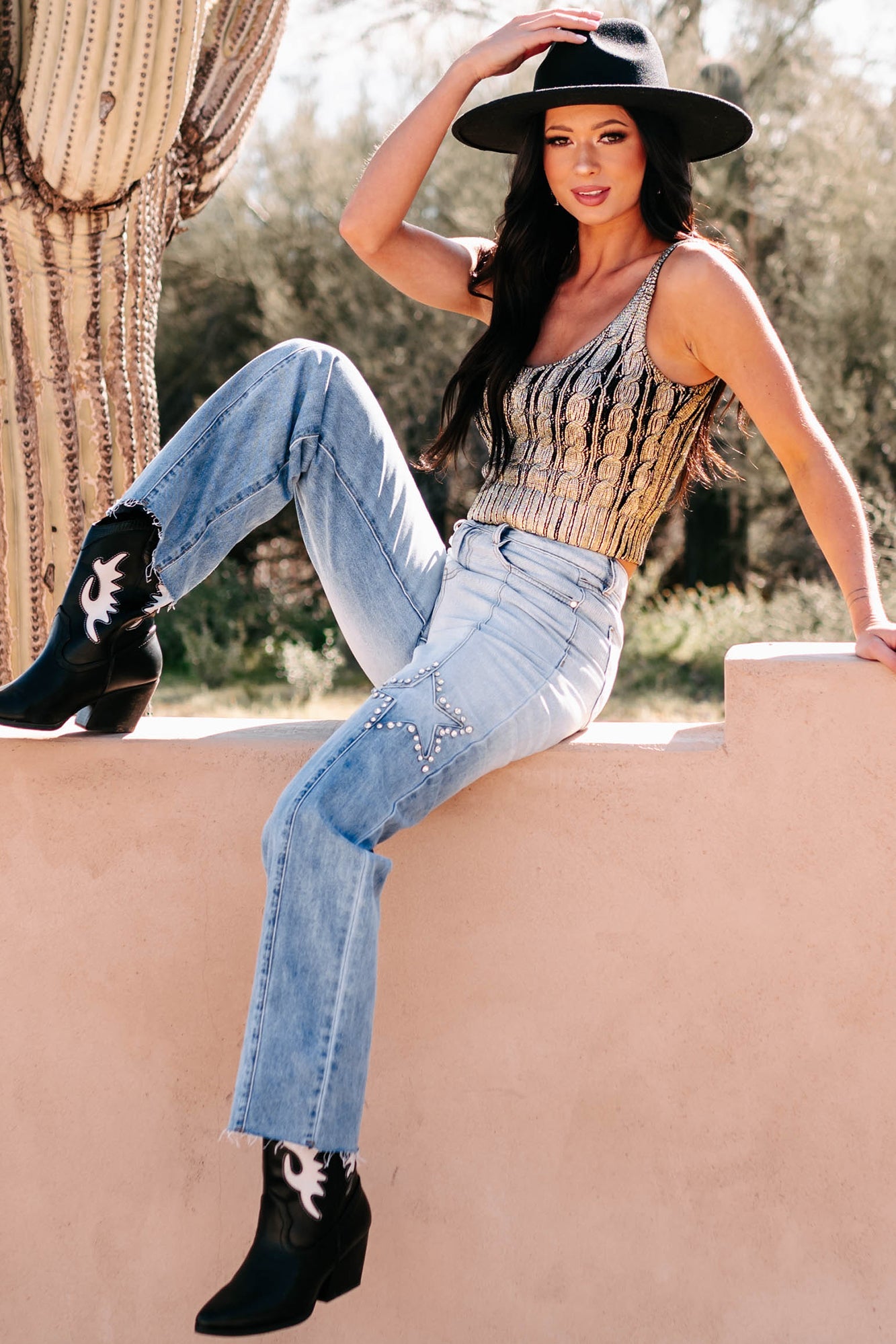 DOORBUSTER Evianna Mid-Rise Rhinestone Star Straight Leg Jeans (Light Wash)