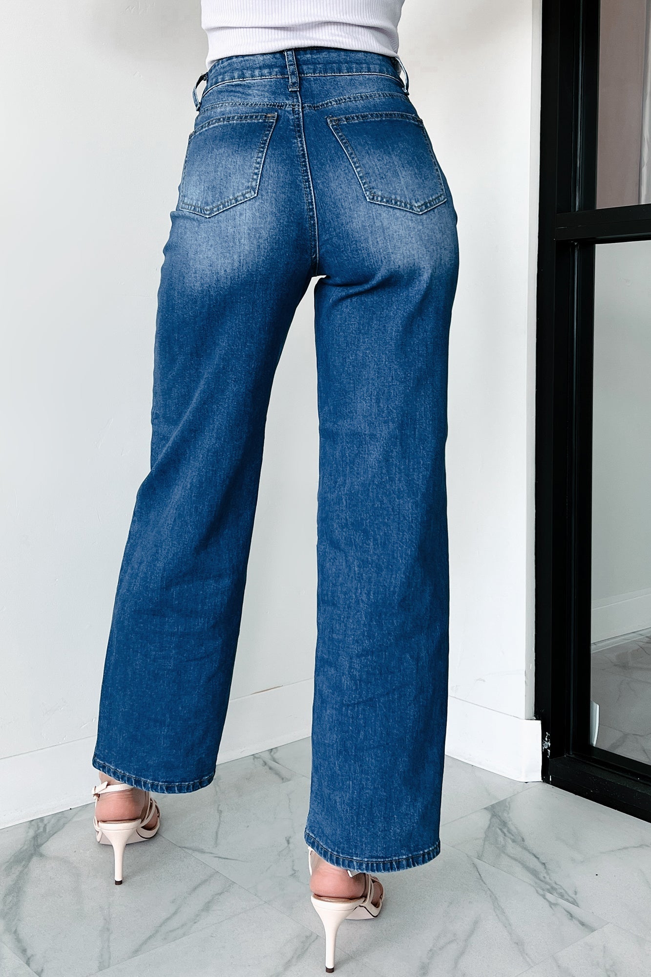 Enzo High Rise Non-Distressed Wide Leg Jeans (Medium-Dark)