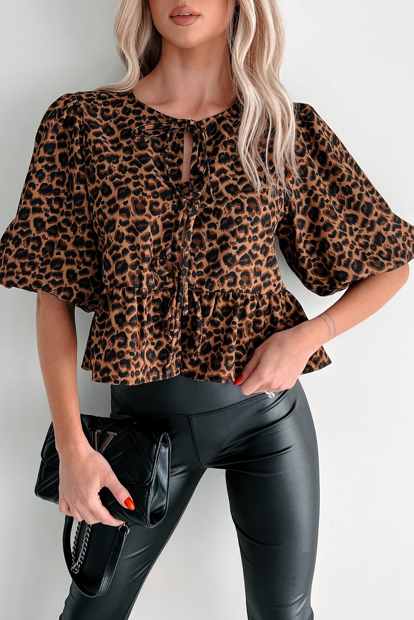 DOORBUSTER Feisty Fashion Front Tie Leopard Print Puff Top (Leopard)