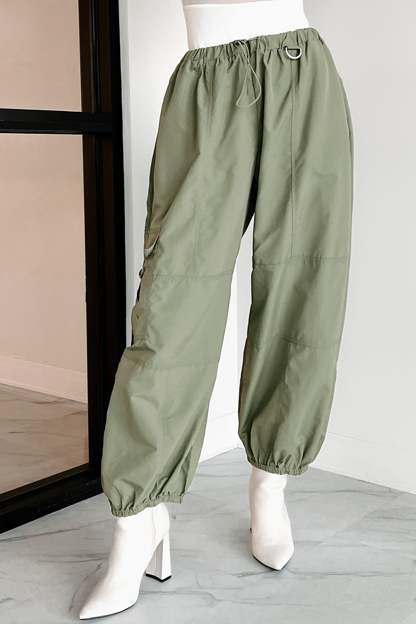DOORBUSTER Farren Cargo Parachute Pants (Olive)