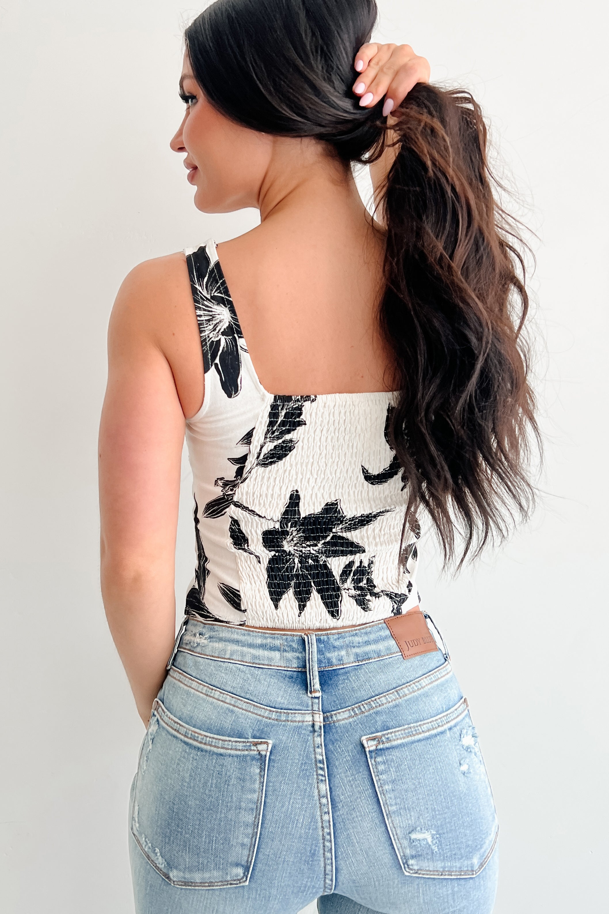 Heart Eyes Only Floral Linen Top (Natural/Black)