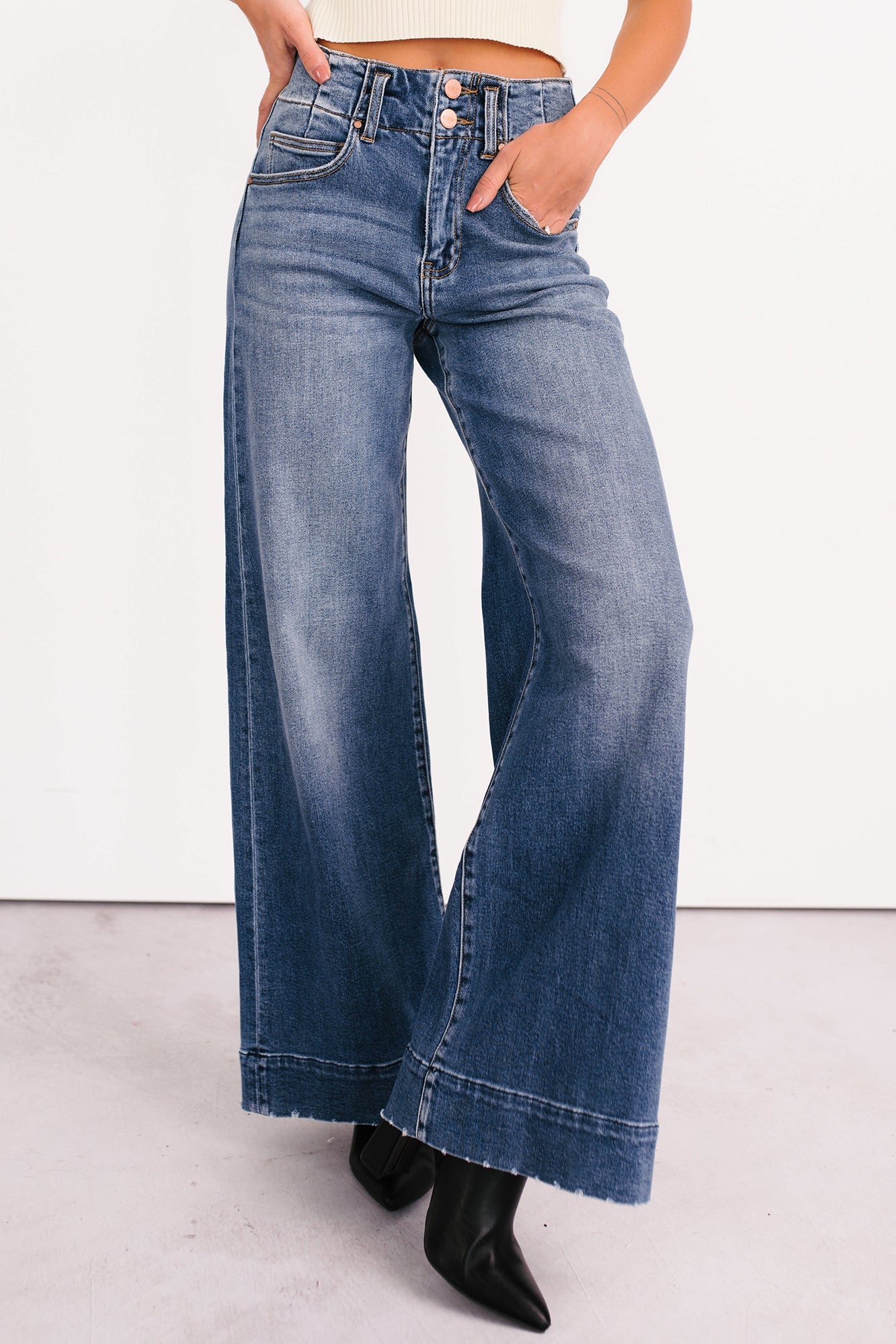 Calla Wide Leg High Rise Risen Jeans (Dark)