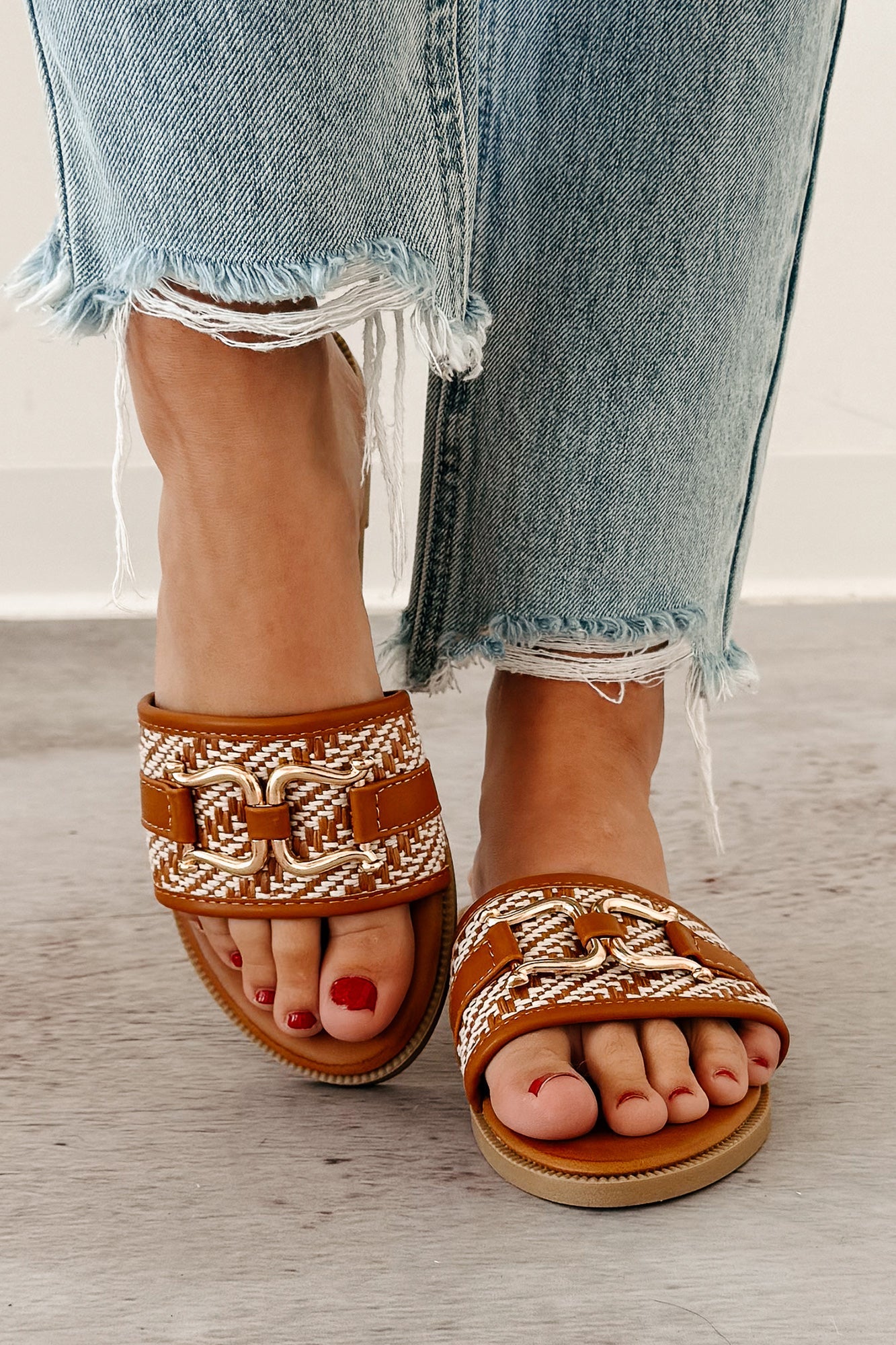Full Look Ahead Raffia Horsebit Sandals (Tan)