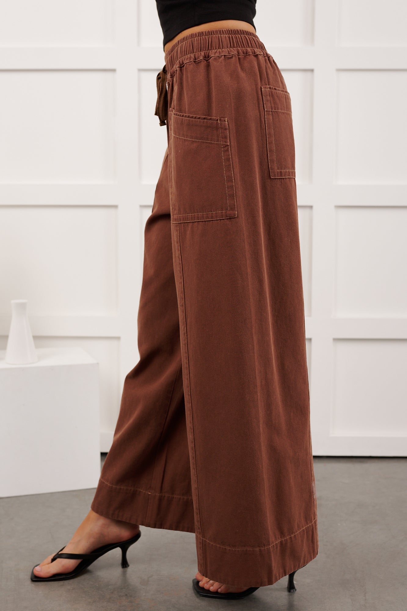 Hurley High Rise Wide Leg Mitto Shop Pants (Cocoa)
