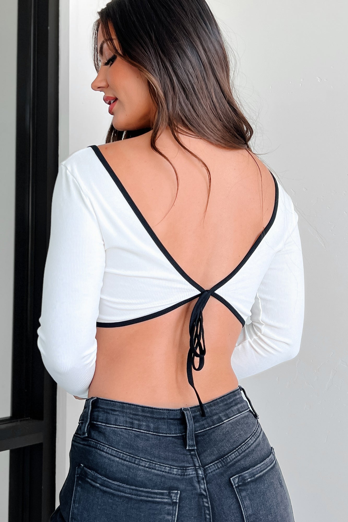 Might Cause Trouble Contrast Trim Tie-Back Top (White)