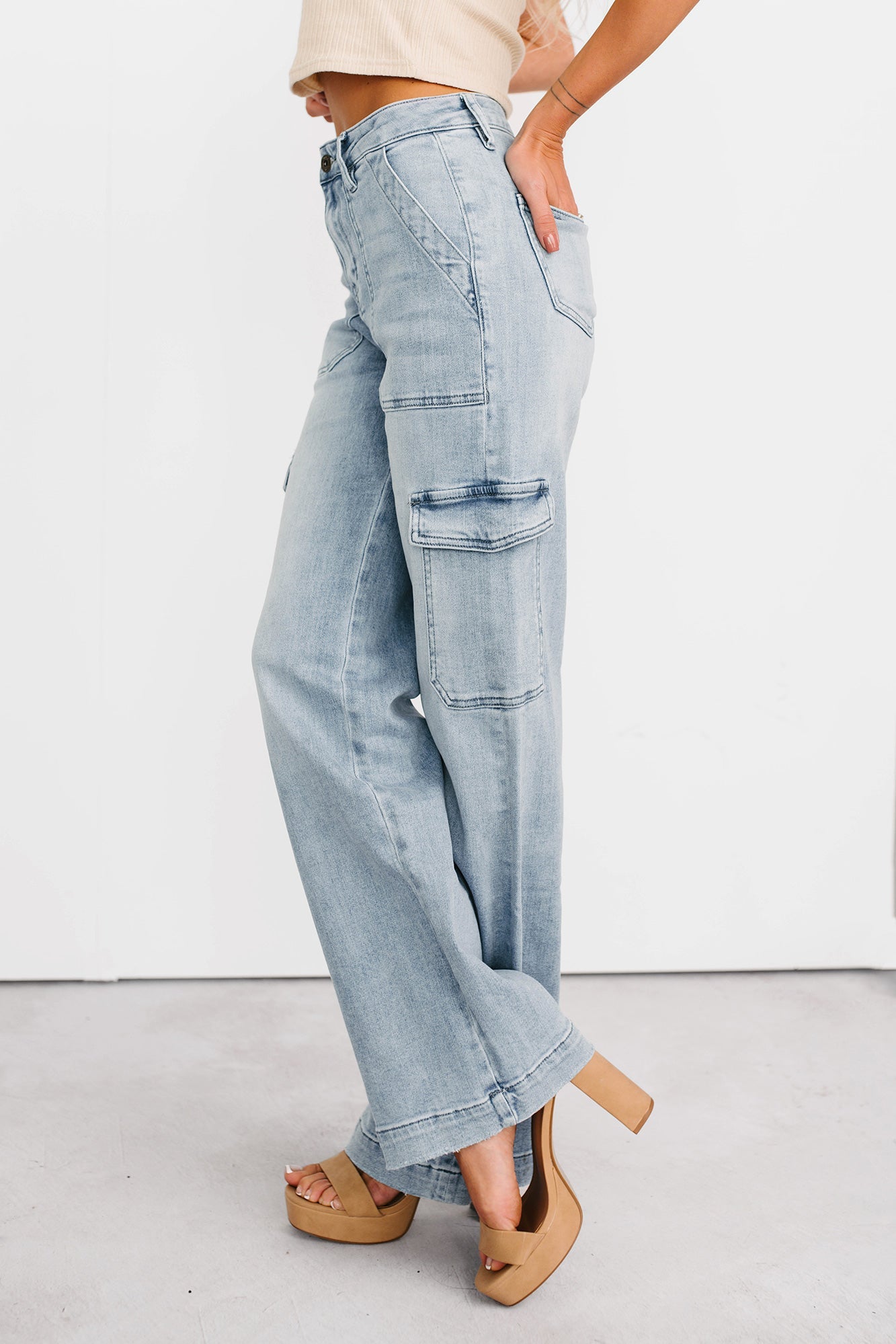 Callum Wide Leg Cargo Mica Denim Jeans (Light)