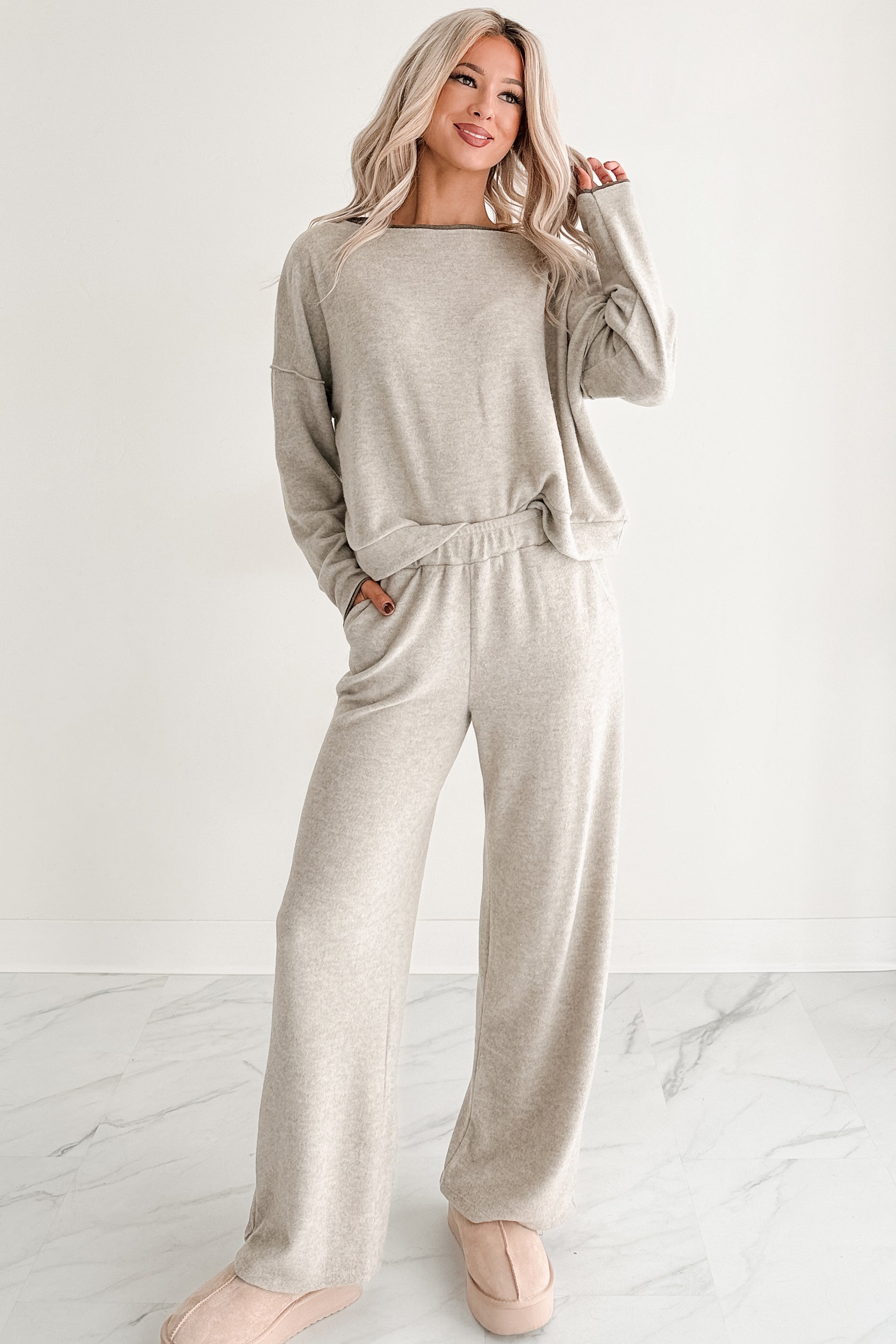 Woolen Wishes Contrast Trim Sweater (Heather Taupe)