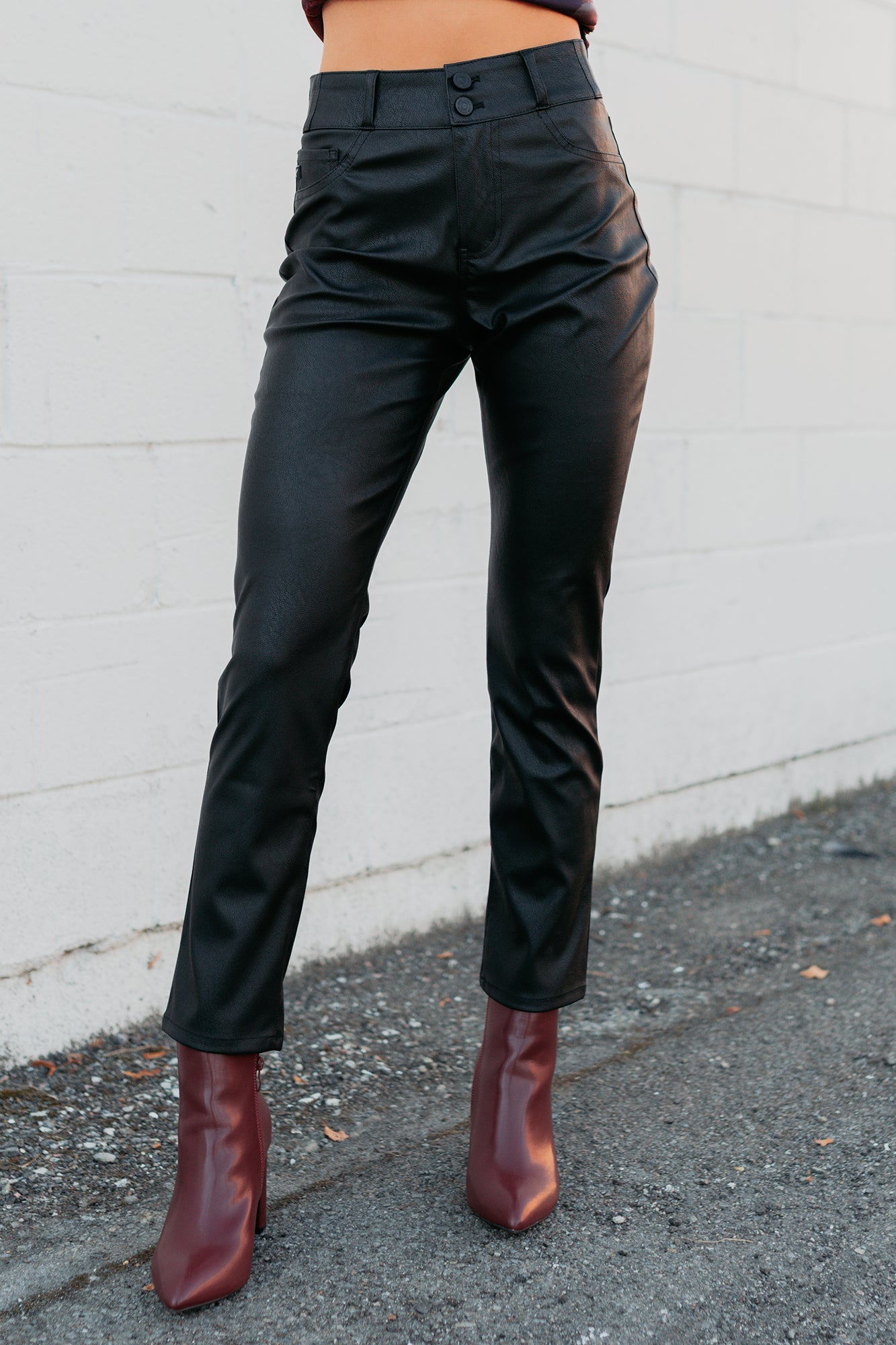 Hank Faux Leather Kancan Skinny Fit Pants (Black)