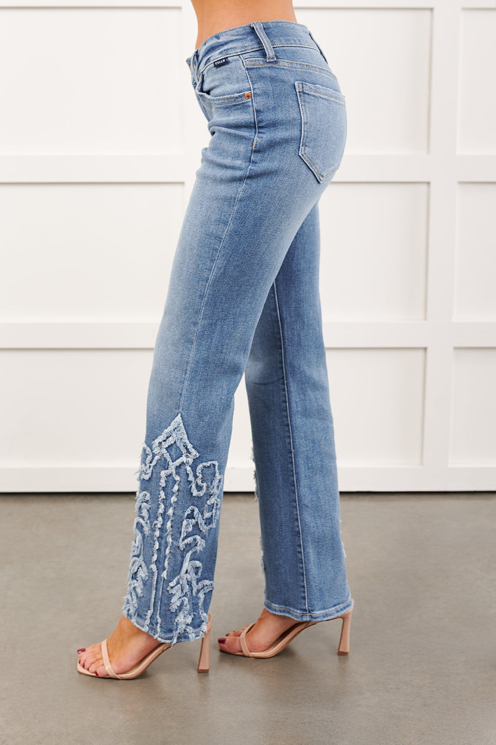 Angie Low Rise Flare Detailed Cello Jeans (Light)