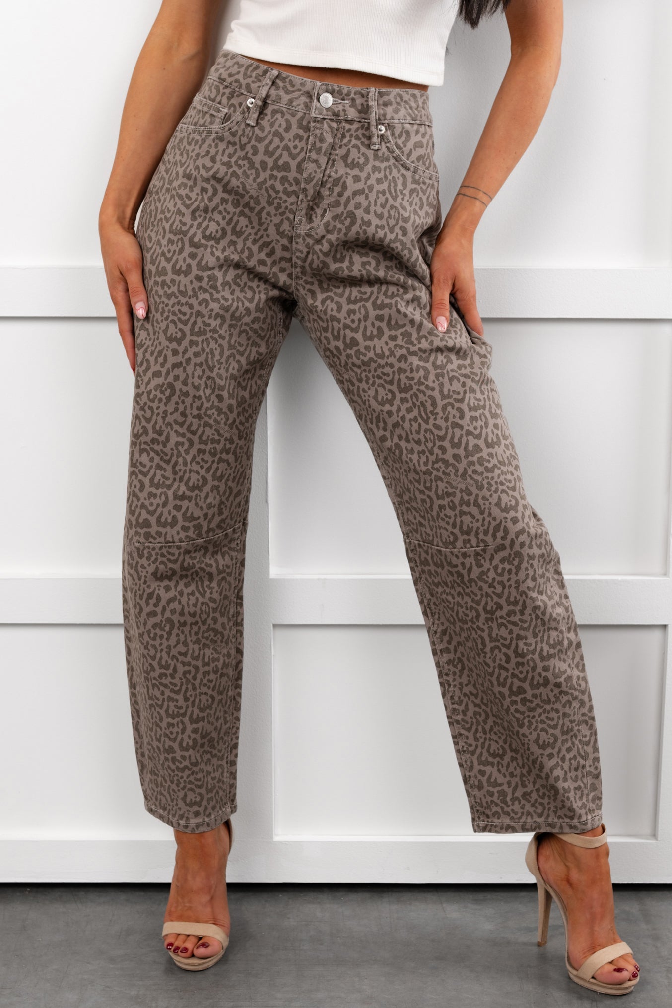Odin Leopard Barrel Mica Denim Jeans (Ash Brown)
