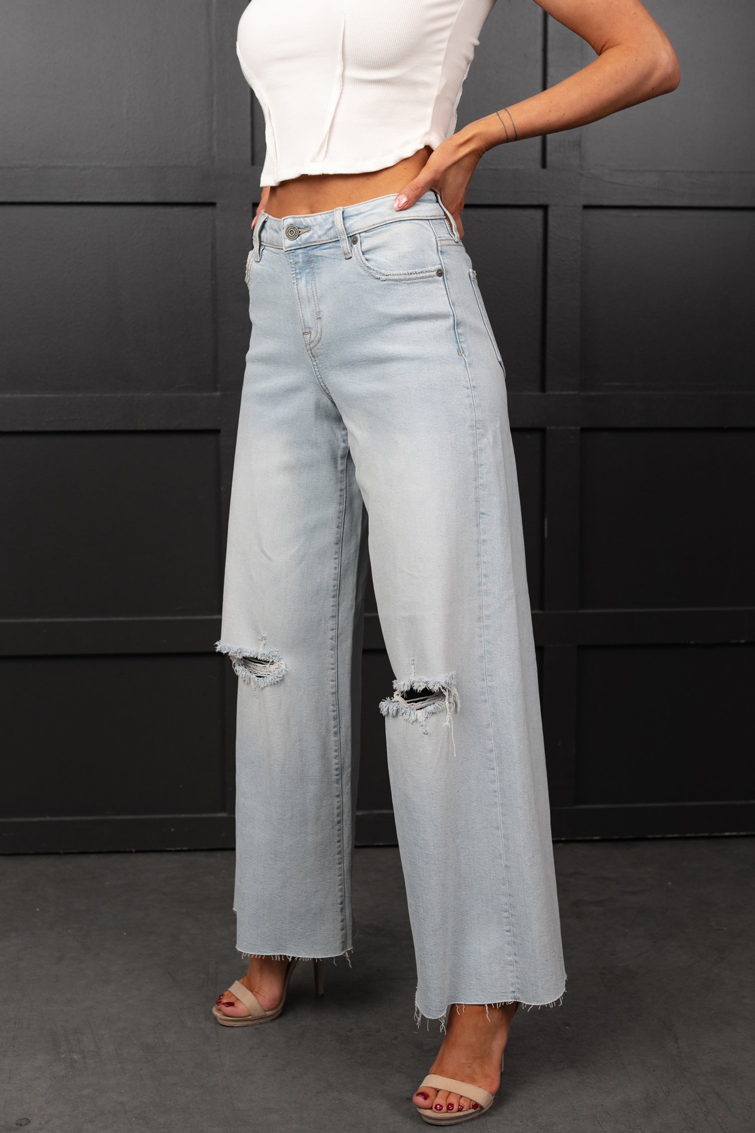 Vivienne Wide Leg Ripped Hidden Jeans (Light)