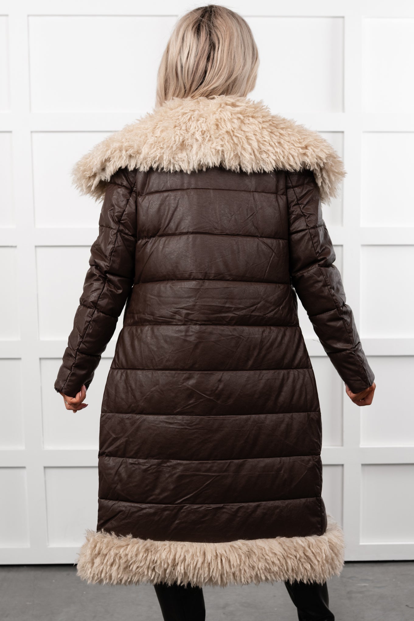 Fashioned Right Faux Fur Trim Puffer Coat (Coffee)