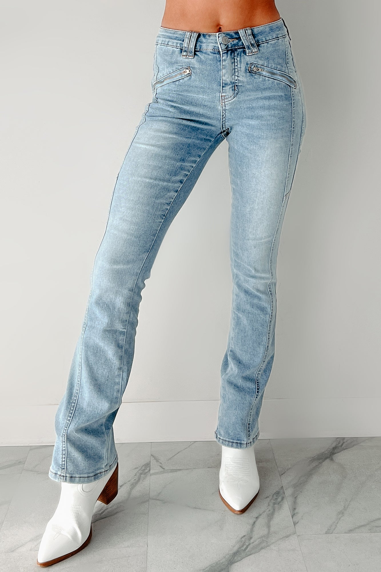 Morley High Rise Almost Famous Bootcut Jeans (Light)