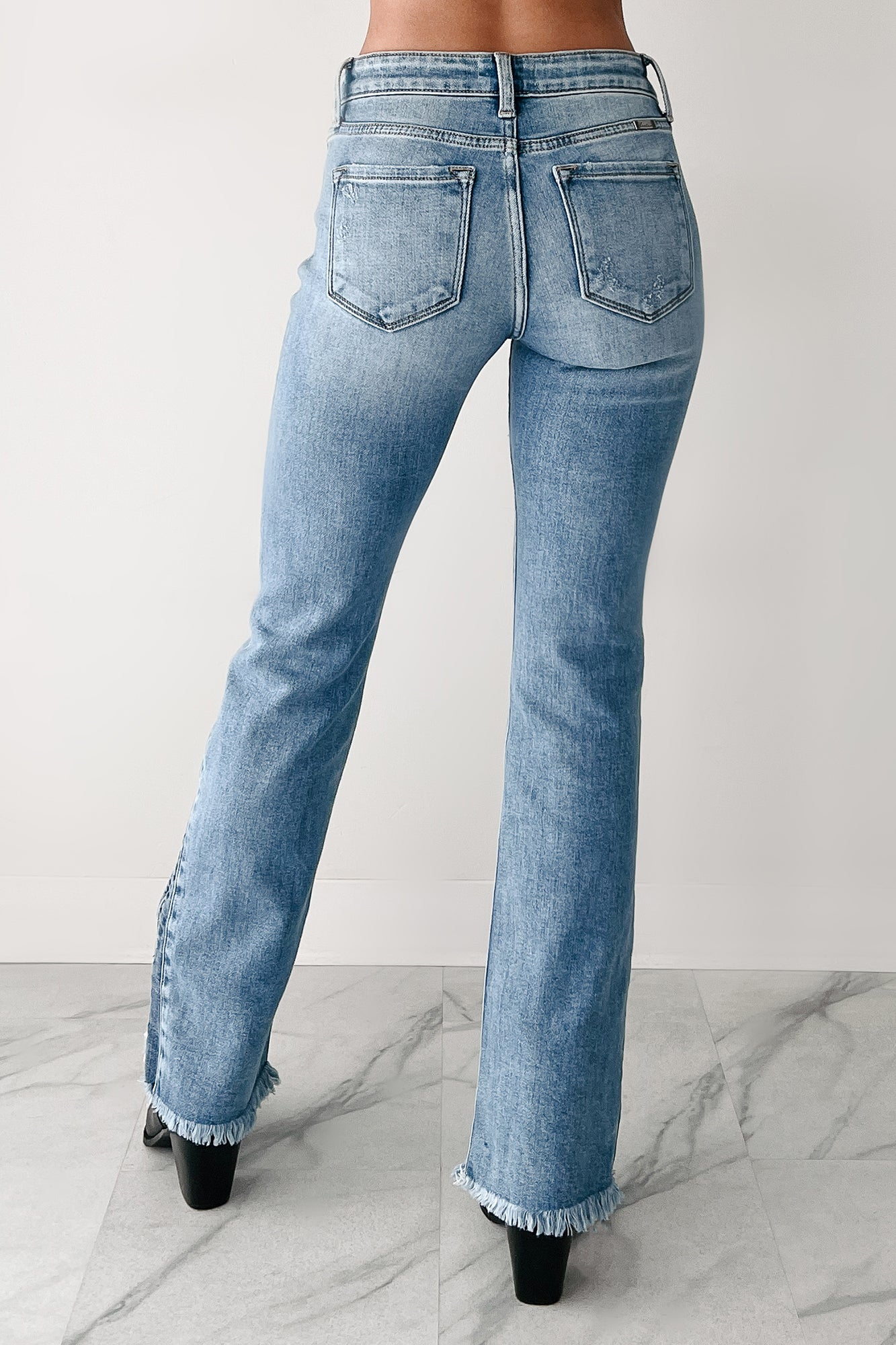 Finn Mid Rise Split Hem Kancan Jeans (Medium)