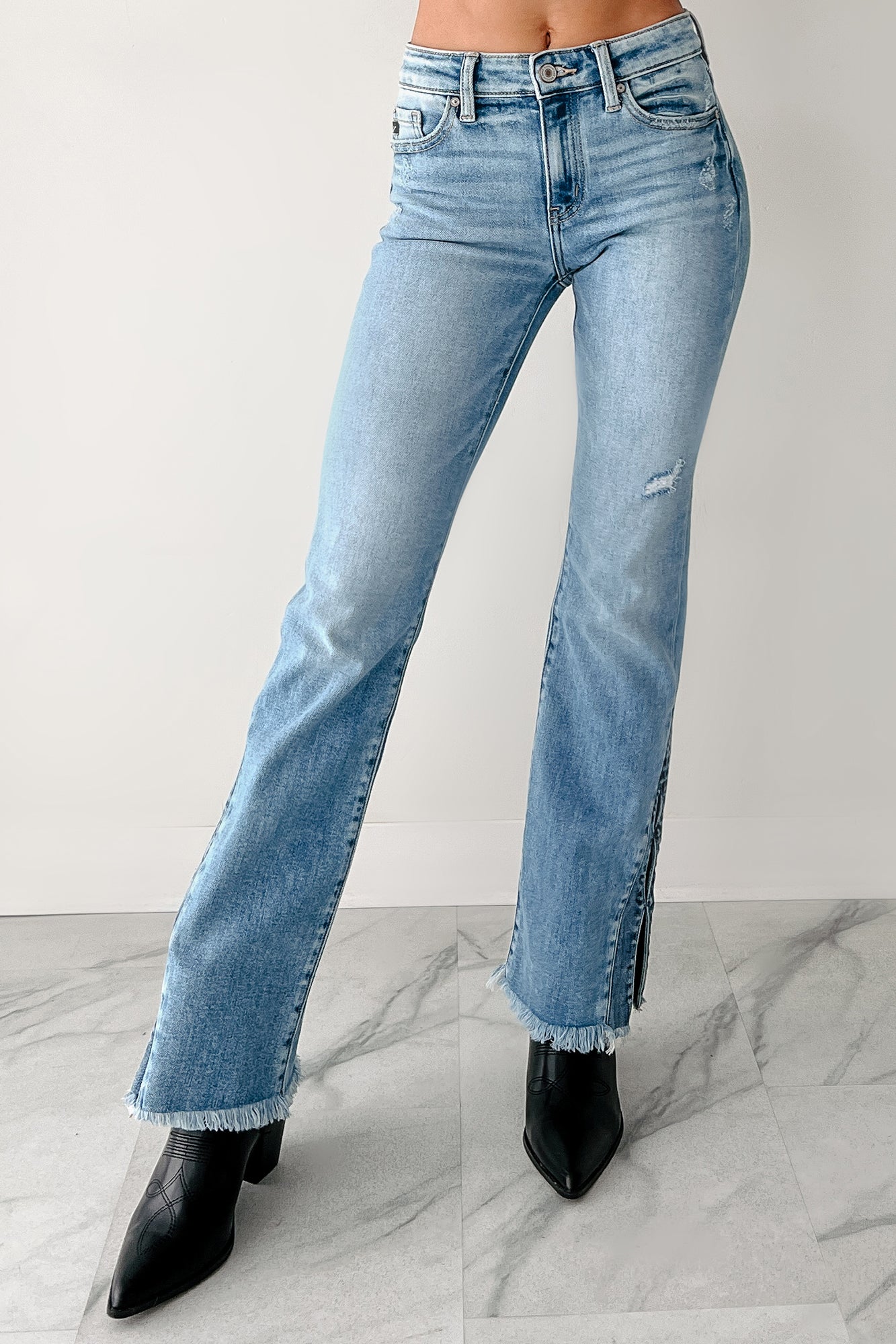 Finn Mid Rise Split Hem Kancan Jeans (Medium)