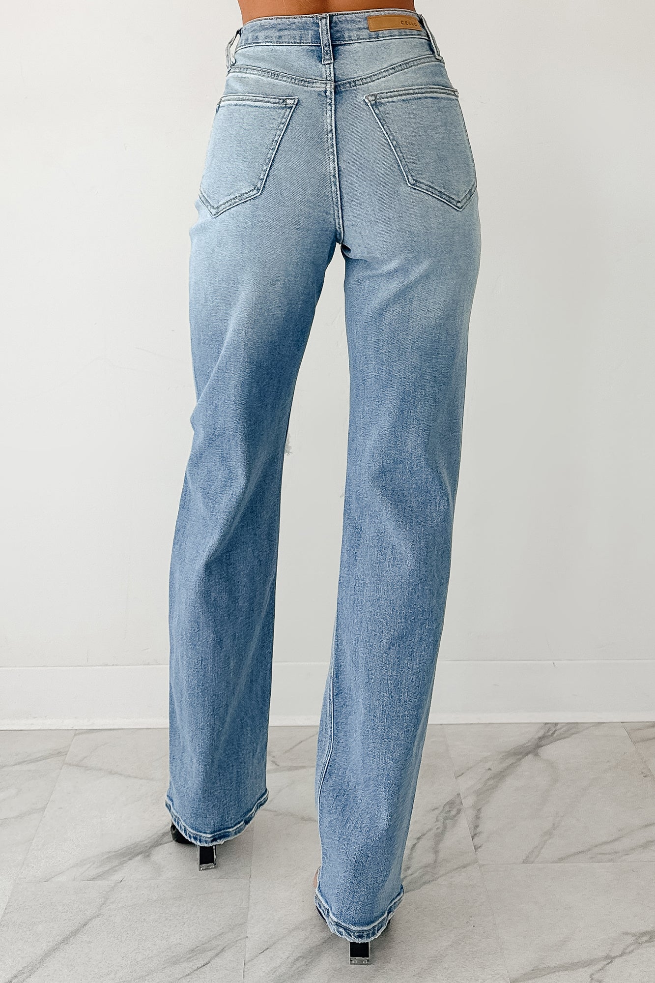 Malachi High Rise Distressed Cello Dad Jeans (Light)