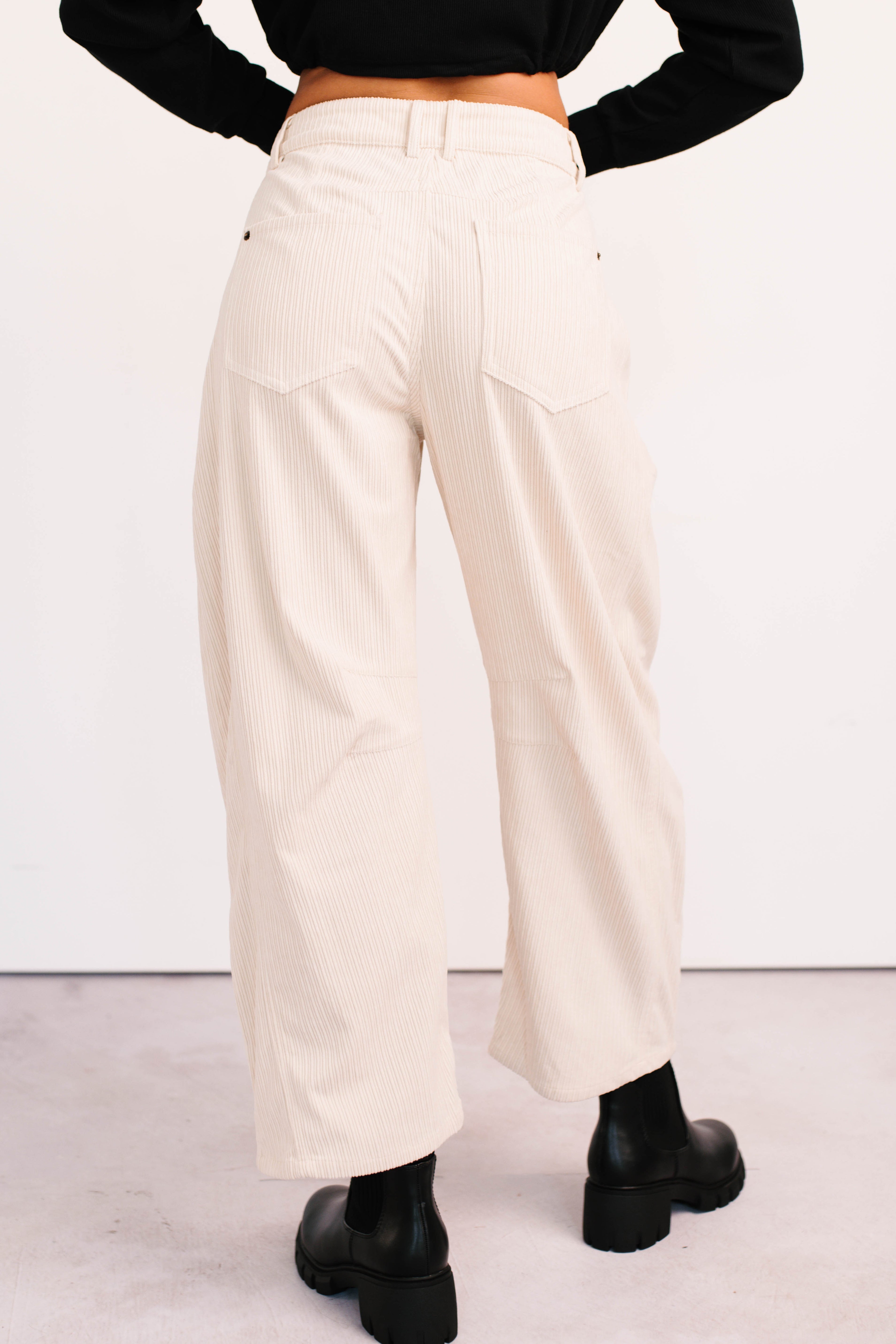 Leo Corduroy Barrel Leg Pants (Bone)