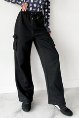 Daily Pause Wide Leg Cargo Sweatpants (Black)
