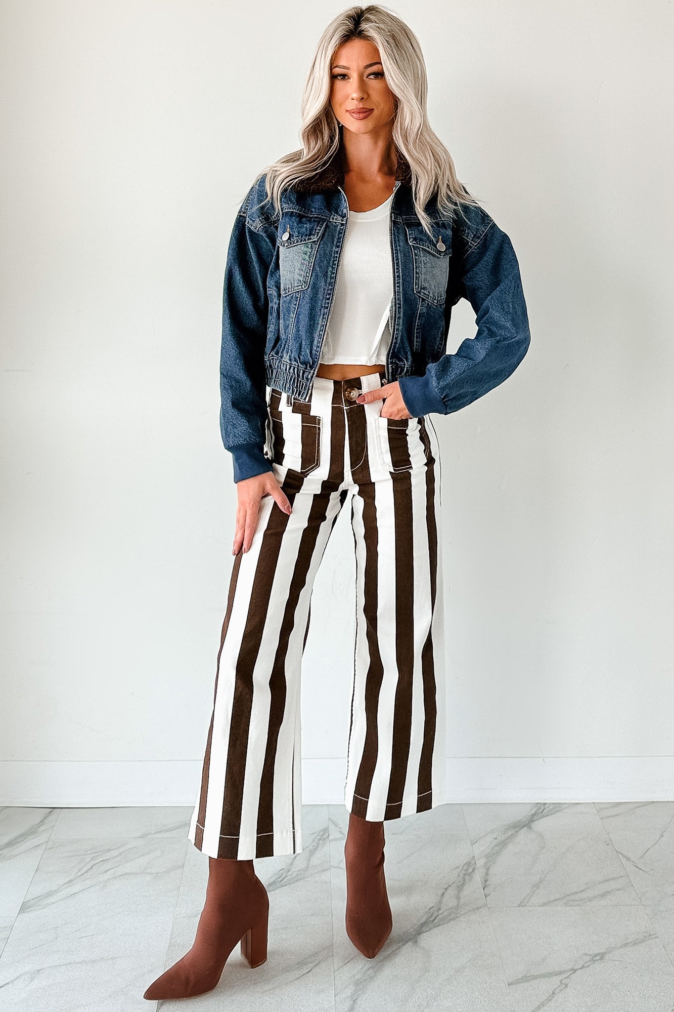 Julia Wide Leg Mica Denim Crop Jeans (Earth Brown/White)