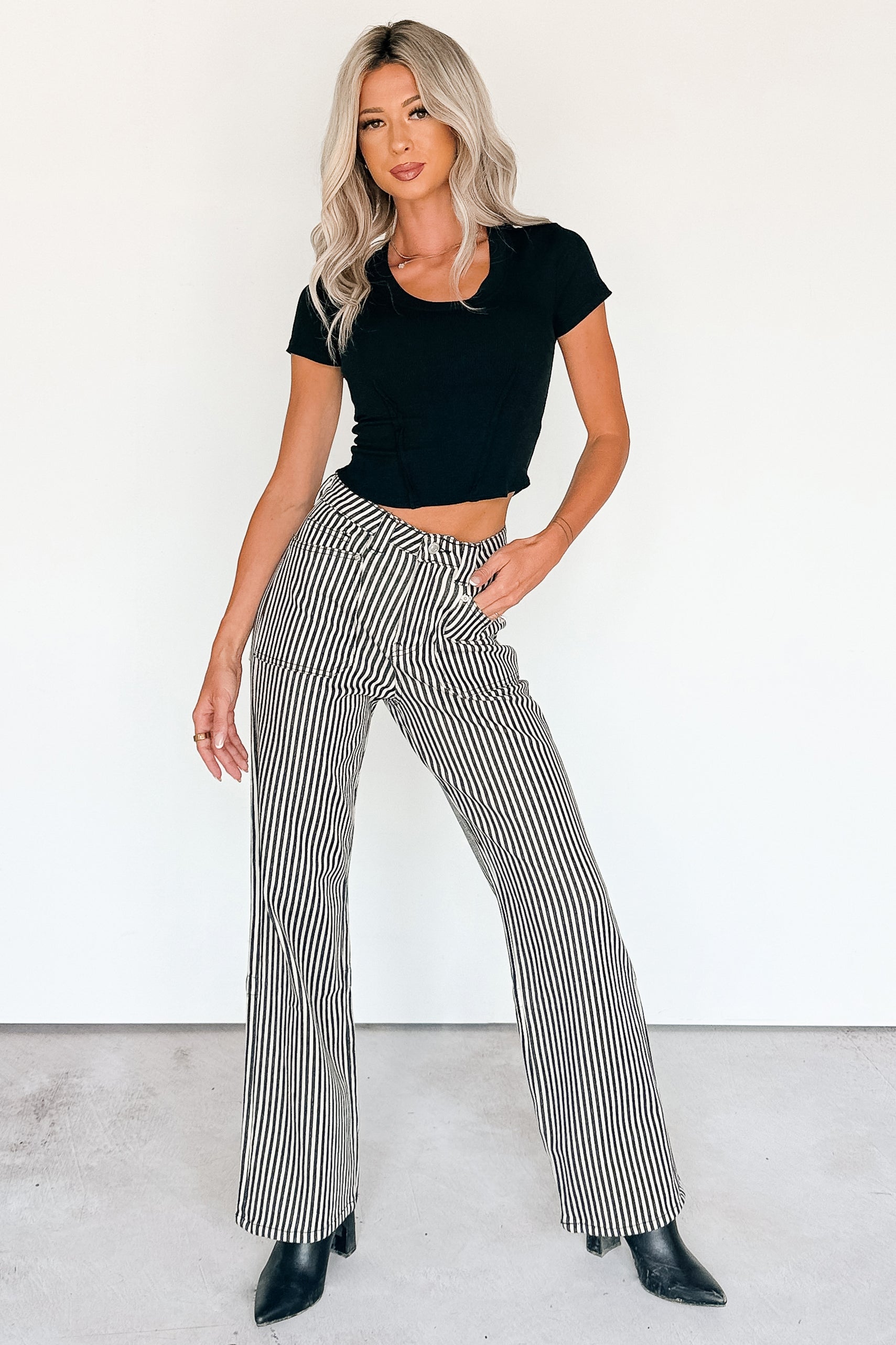 Marcus Straight Leg Striped Mica Denim Jeans (Black/Ivory)