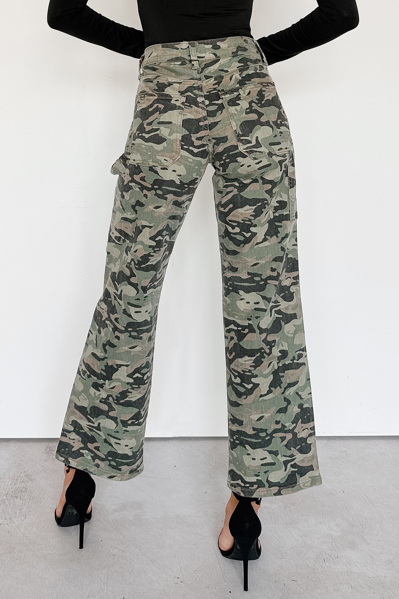 Copernicus Camo Print Straight Leg Carpenter Jeans (Camo)