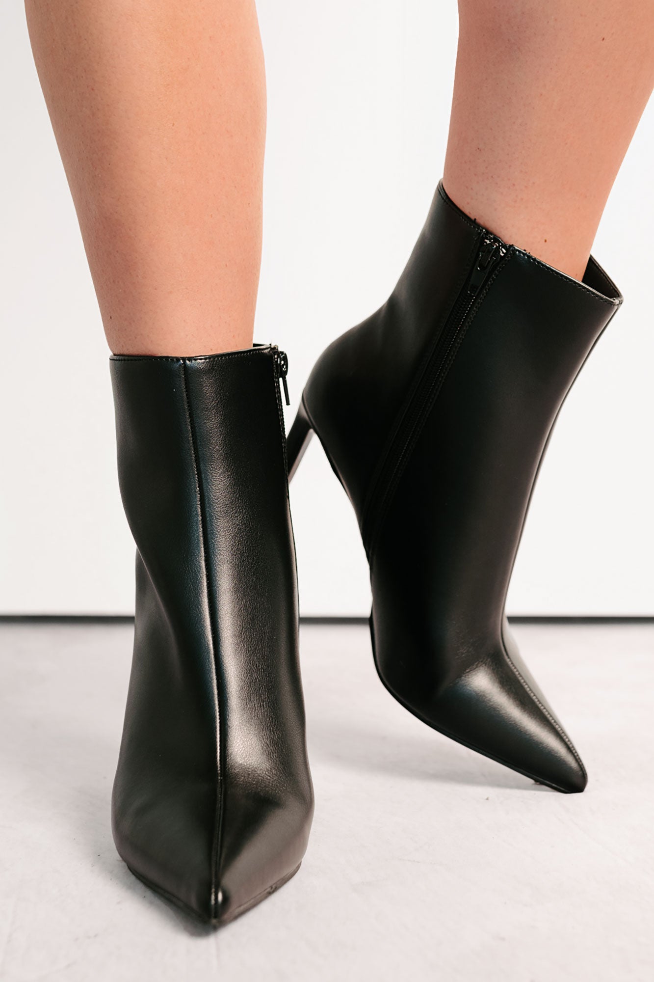 Queen Status Pointed Toe Heeled Booties (Black Matte)