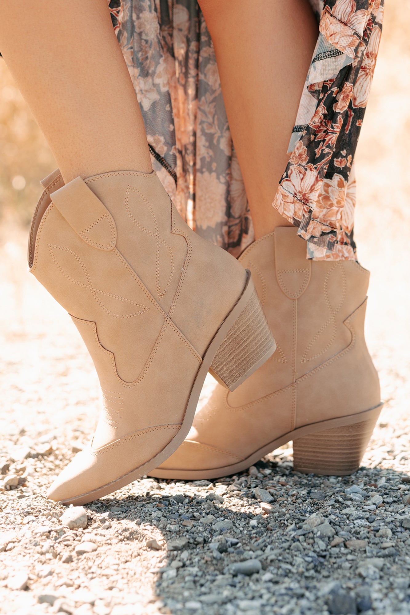 Blossom & Boots Pointed Toe Western Booties (Camel)
