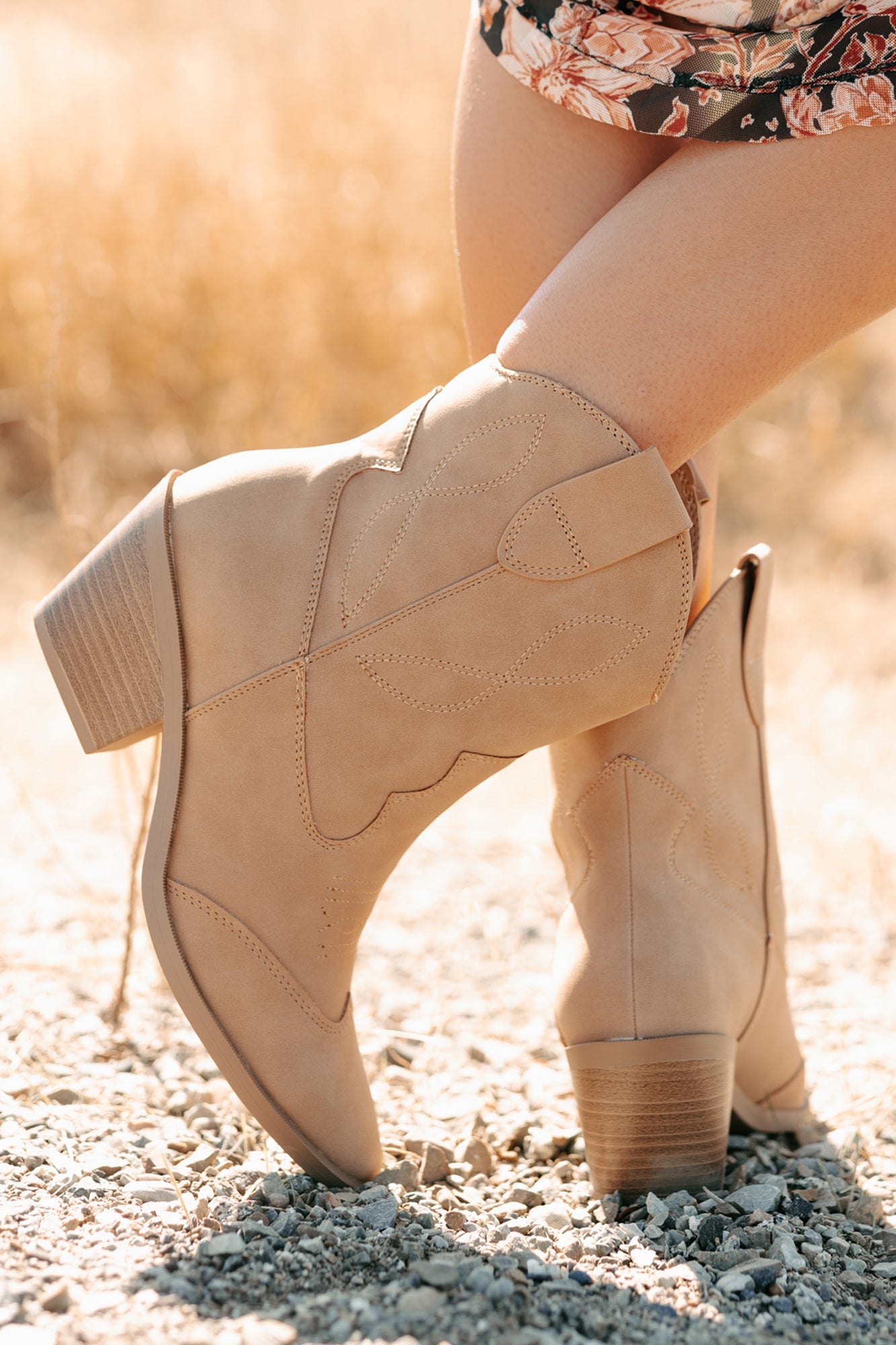 Blossom & Boots Pointed Toe Western Booties (Camel)